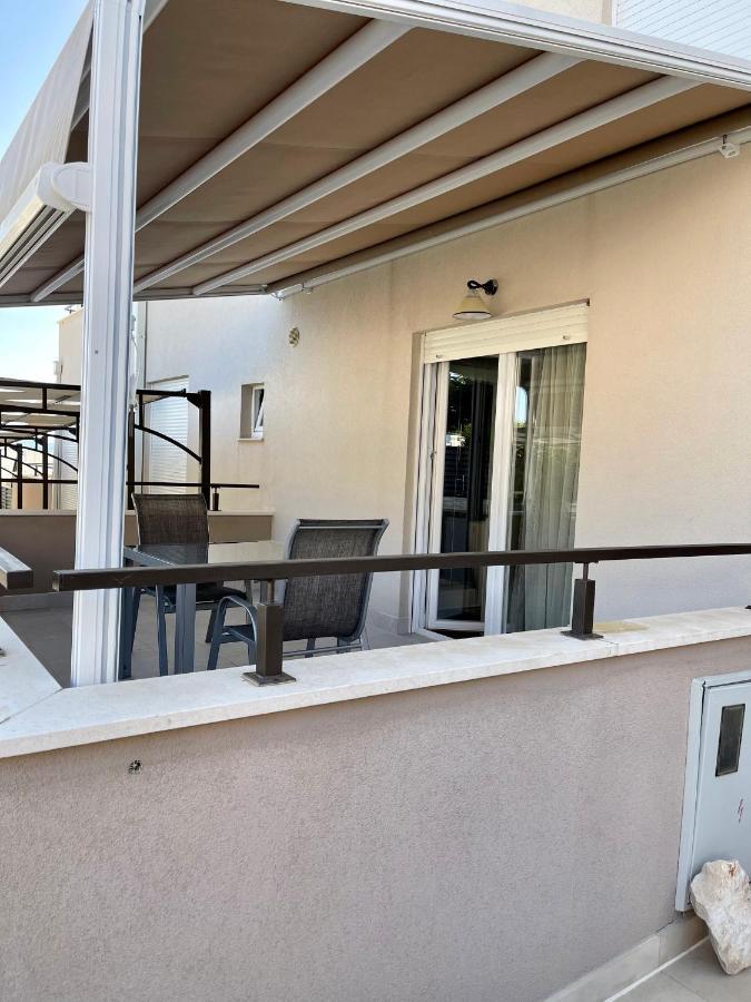 Apartments Prestige ペトルチャネ エクステリア 写真