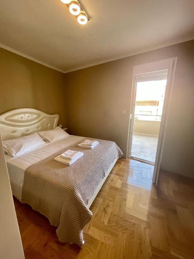 Apartments Prestige ペトルチャネ エクステリア 写真
